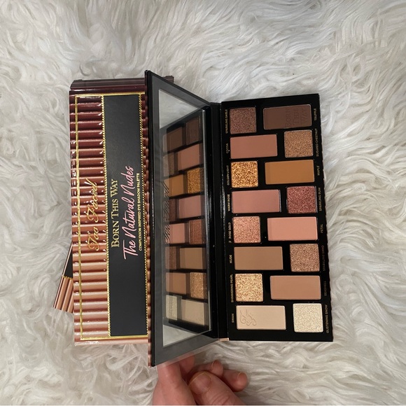 Eyeshadow - Picture 2 of 2